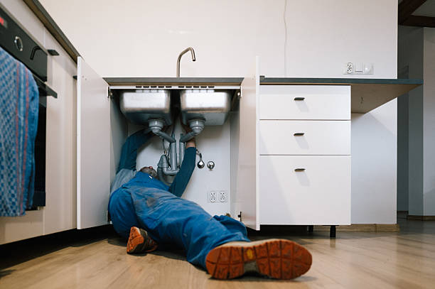 Professional Leak Detection technician working in Lena, MS